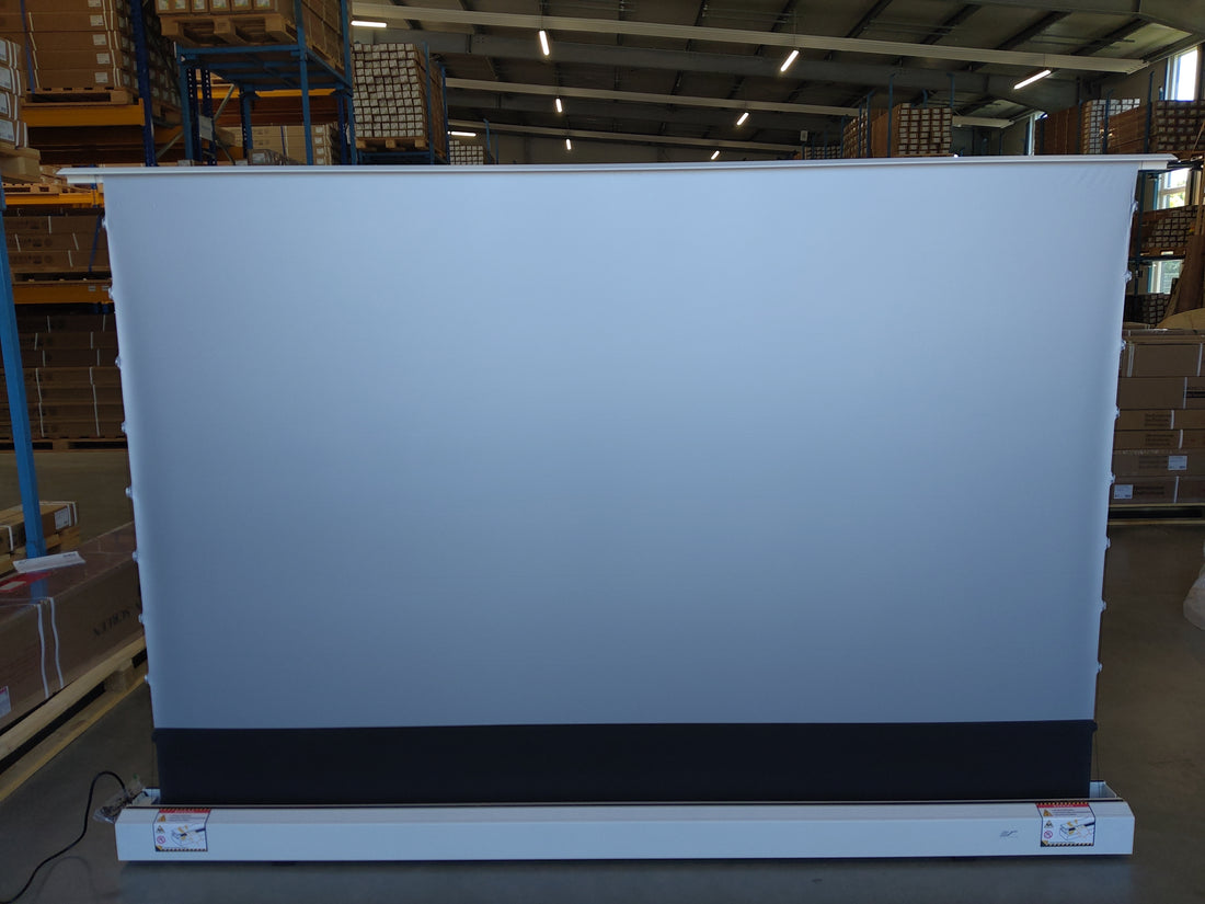 Usato - Come nuovo// KESTREL TAB-TENSION FLOOR-UP Con schermi Cinegrey 4D / CineGrey 4D (ALR) / Bianco / 102" ( 16:9 / 226x127 cm) // B-FTE102XH2-C4D--24AH02731/ Condizioni Manca la scatola originale.